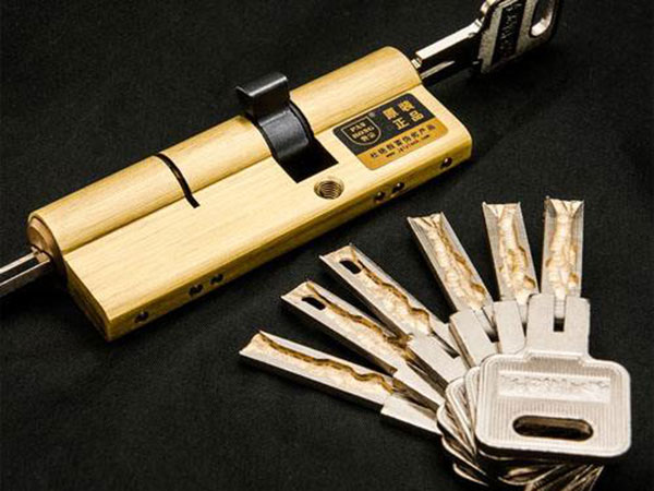 诸暨24小时上门开锁公司