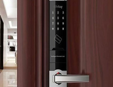 诸暨24小时上门开锁公司